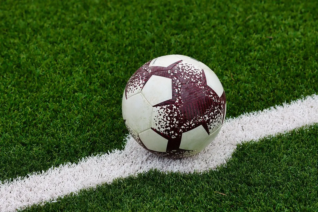 Sene afgørelser, skarpe standarder og en Ruban-dobbel: overblik over Second League – Group 1, runde 13