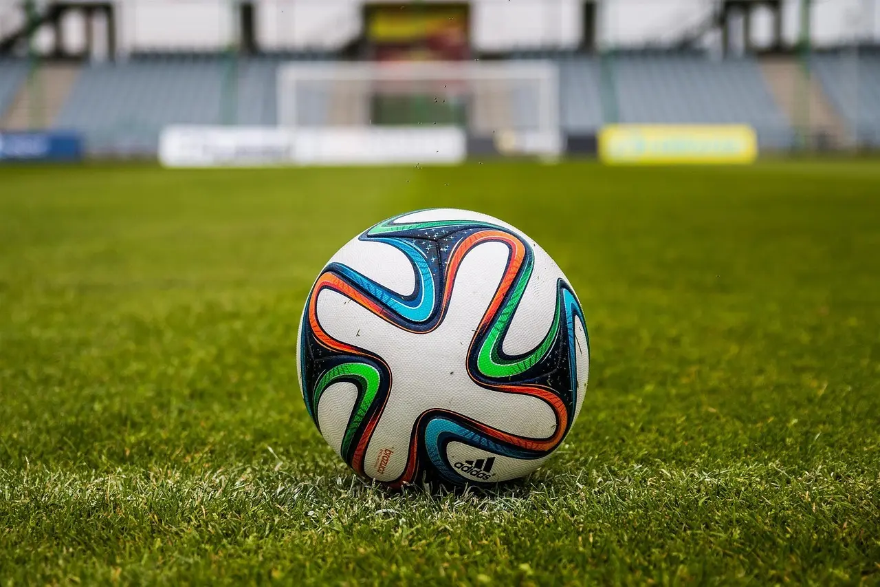 To 4-0-sejre, en stor udesejr og dramatik i slutminutterne: Rundt om Second League – Group 2, runde 16