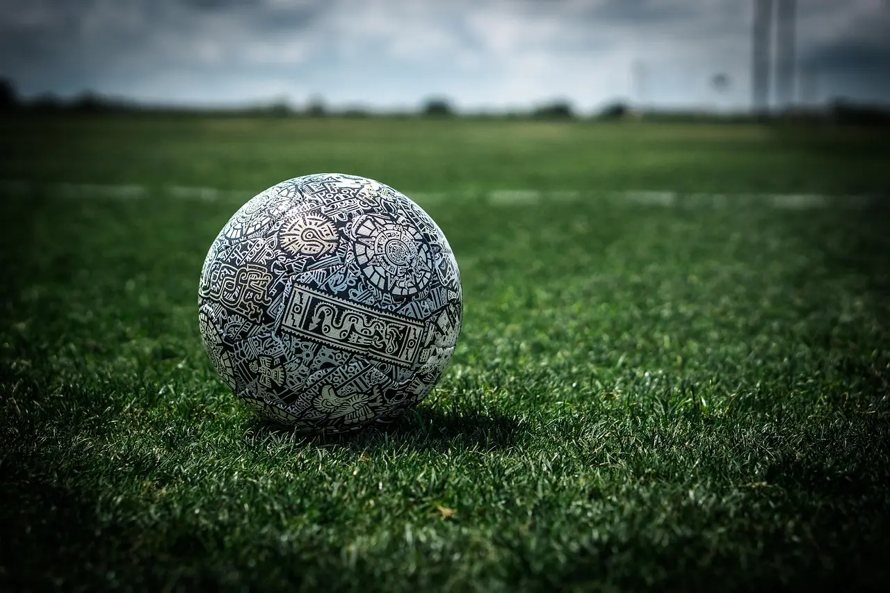 Drama, disciplin og sene scoringer – sådan udspillede Premier League-runde 2 sig
