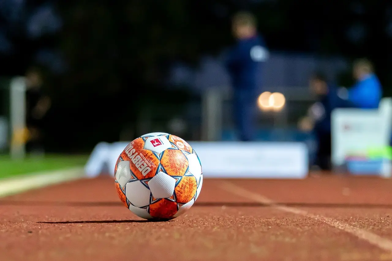 Runde 22 i den russiske Premier League: målshow i Krasnodar og hos Lokomotiv, og stærke udepræstationer af Zenit og Spartak